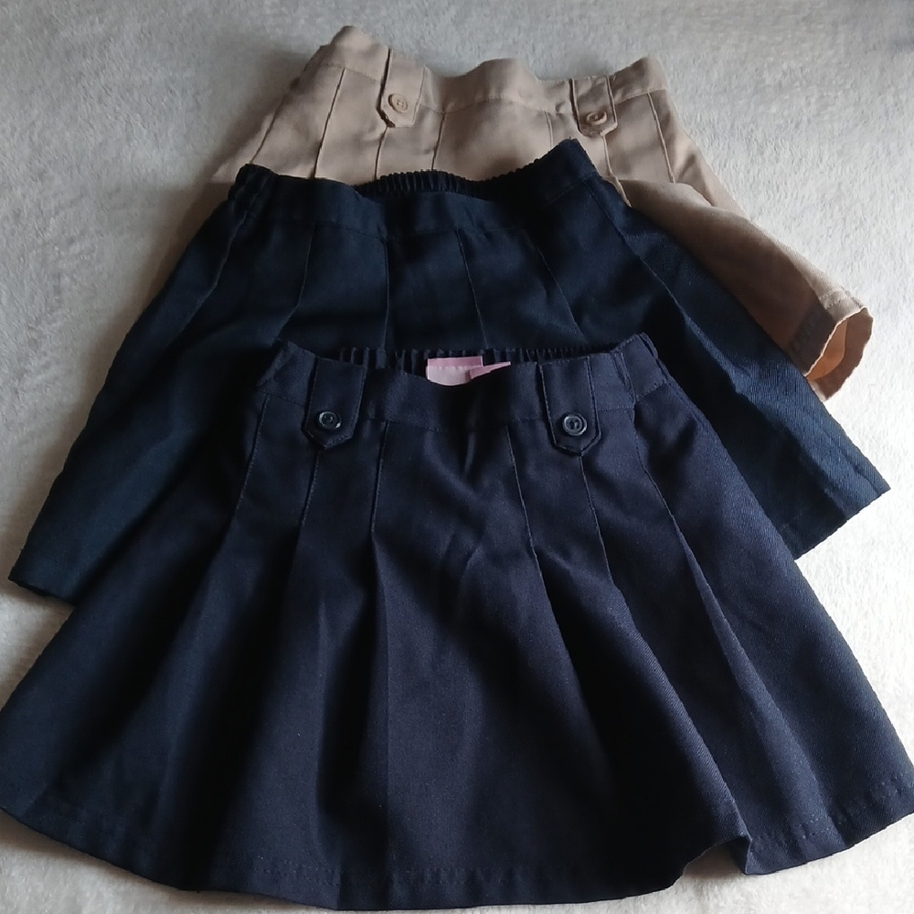 Izod Women's Pleated Skirt Trio in Navy and Beige